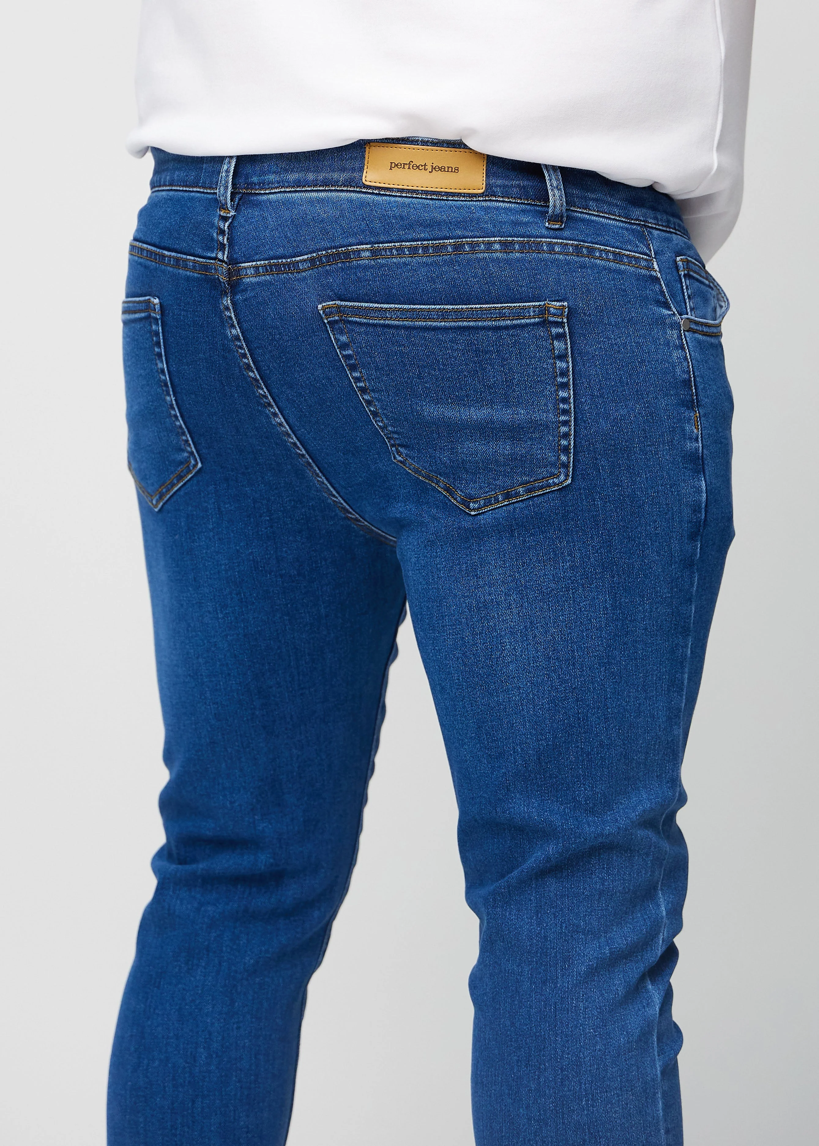 Perfect Jeans - Slim - Oceans™ - Image 14