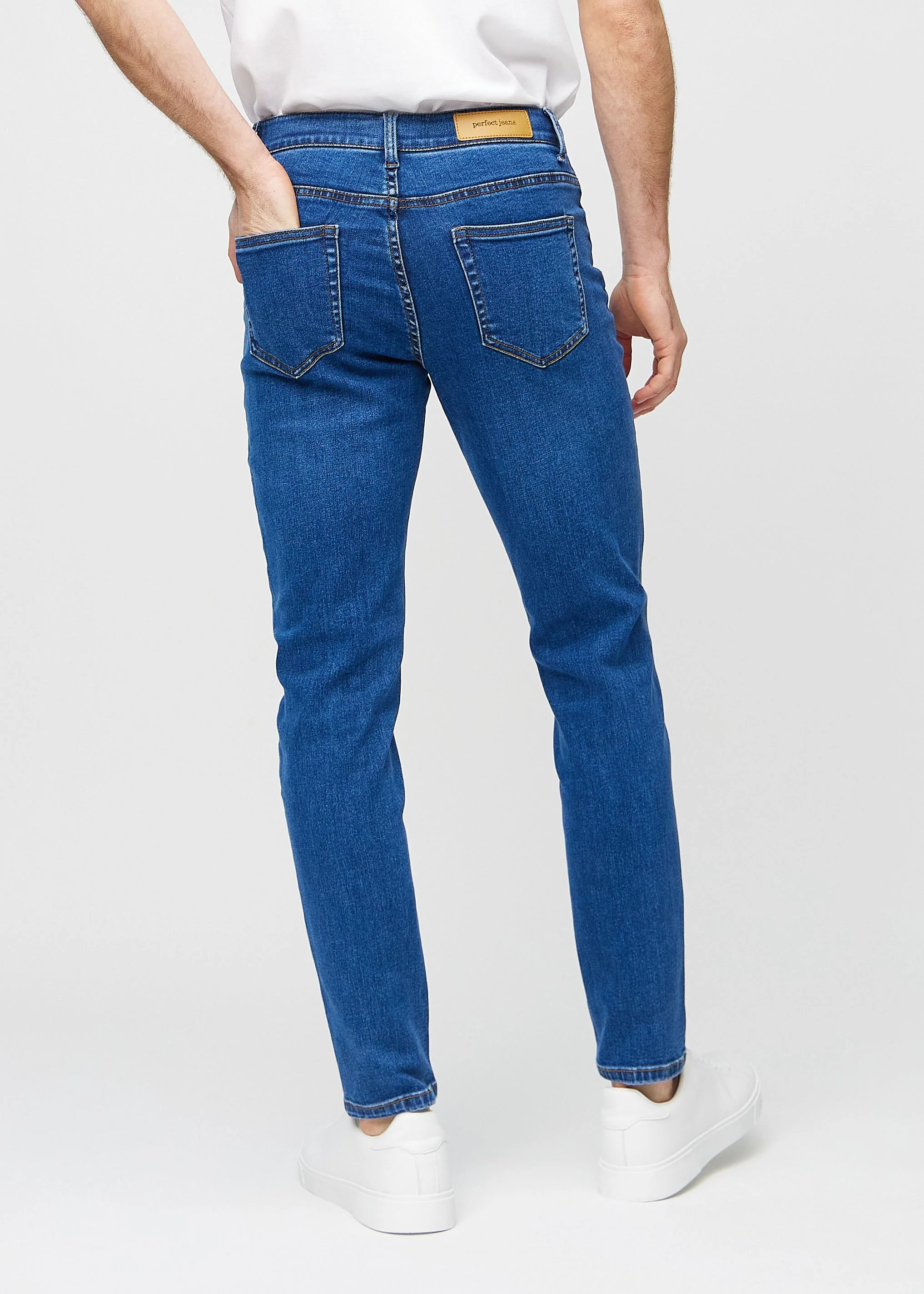 Perfect Jeans - Slim - Oceans™ - Image 4