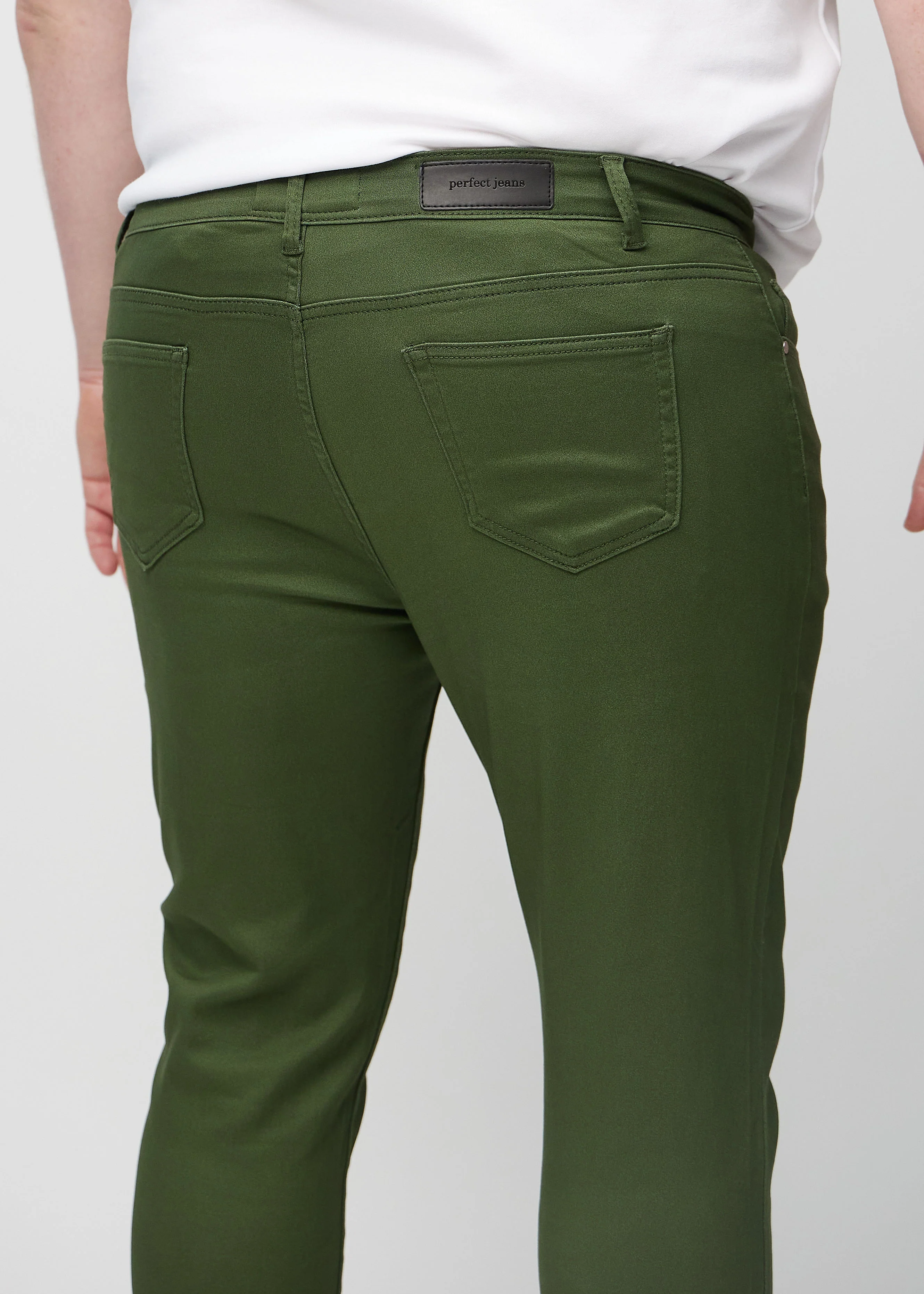 Perfect Jeans - Slim - Renewals™ - Image 14