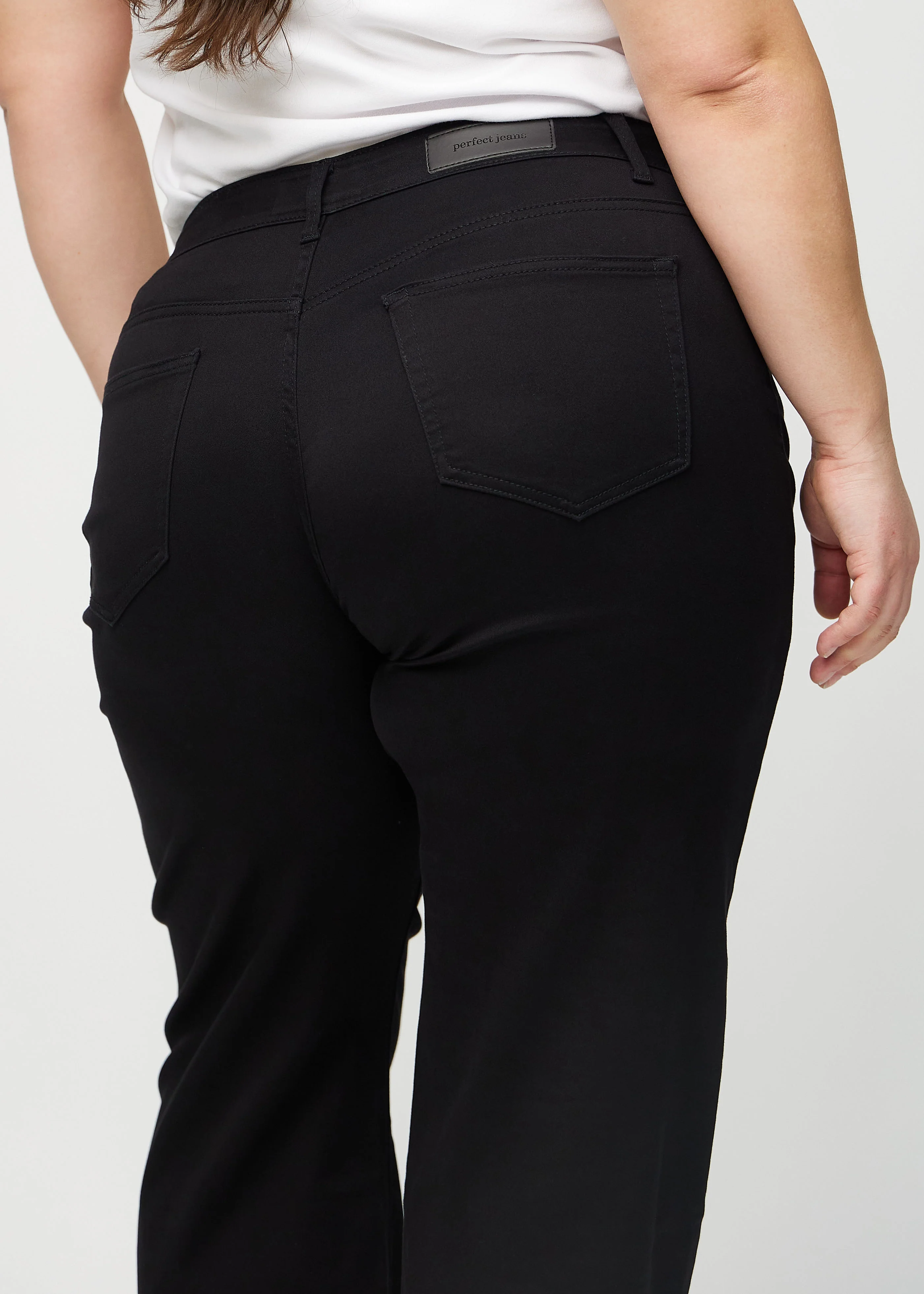 Perfect Jeans - Loose - Ravens™ - Image 14