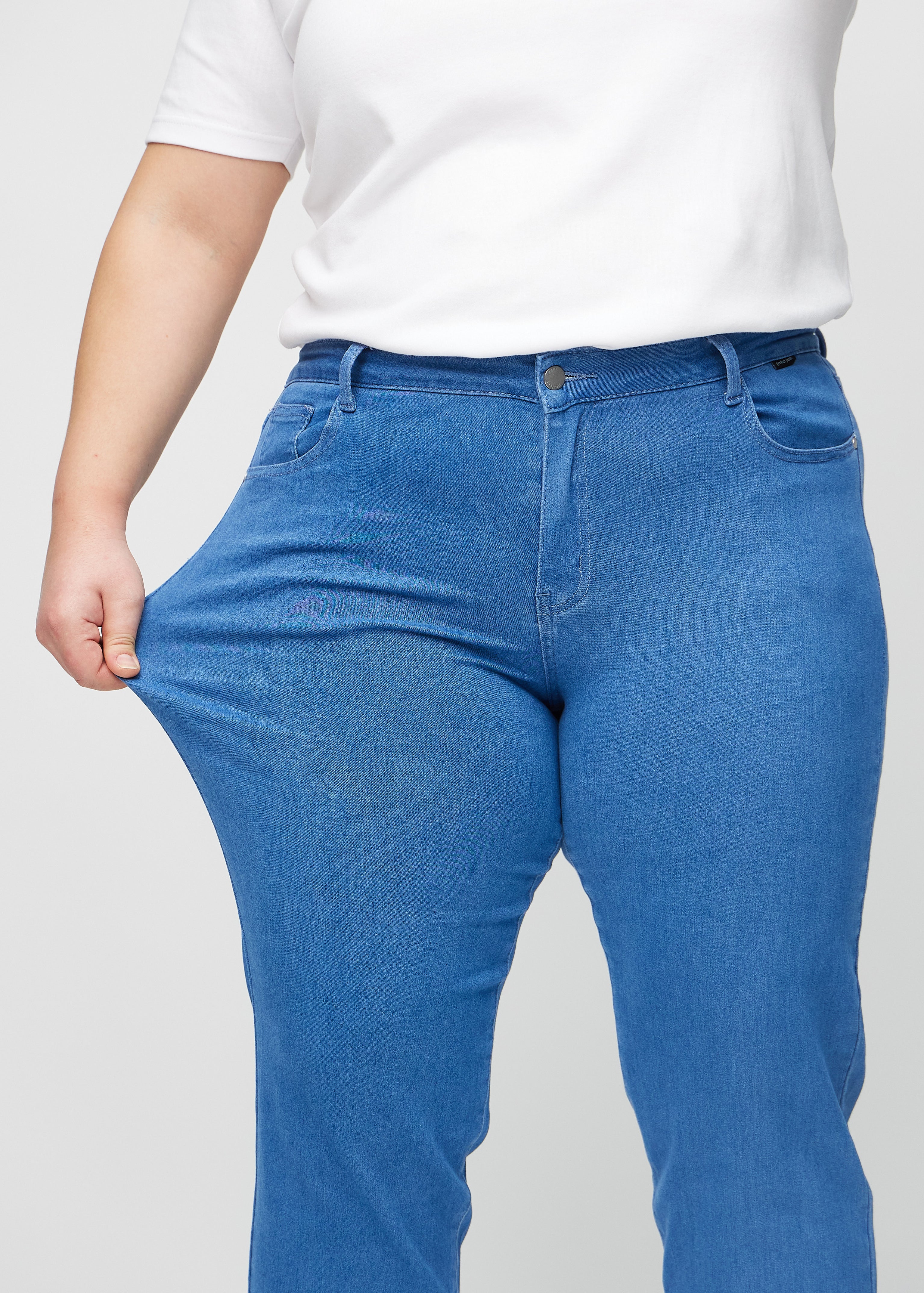 Perfect Jeans - Regular - Geraniums™ - Image 11