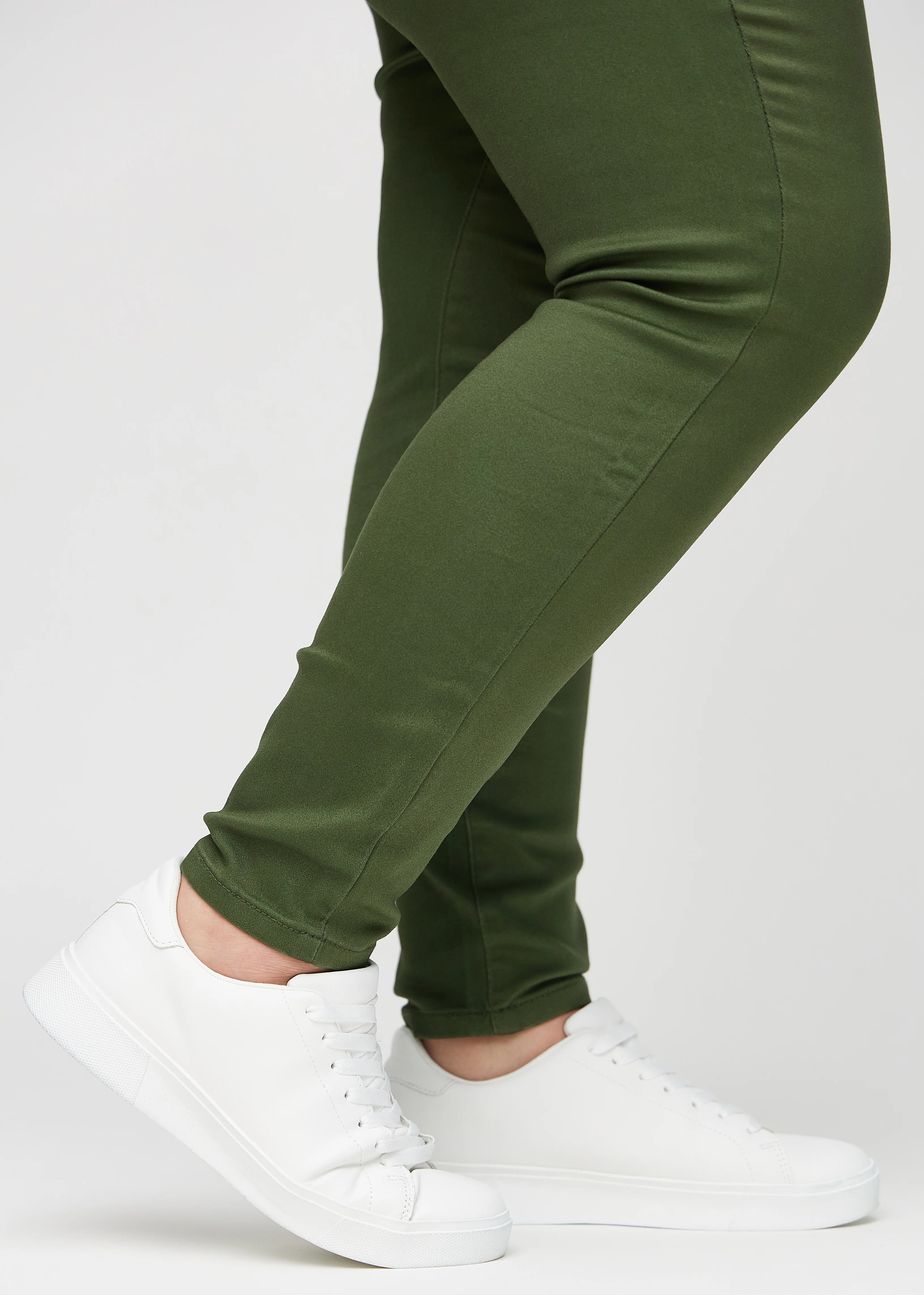 Perfect Jeans - Skinny - Renewals™ - Image 18